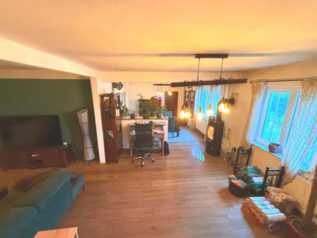 Haus mit 2 Wohneinheiten auf knapp 2.300 m² Grundfläche!