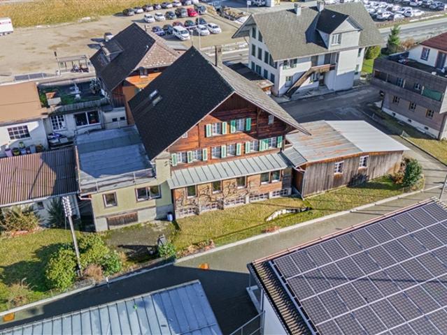 Haus mit Werkstatt und Einlegerwohnung