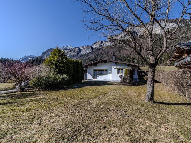 Bungalow mit Entwicklungspotenzial in Toplage