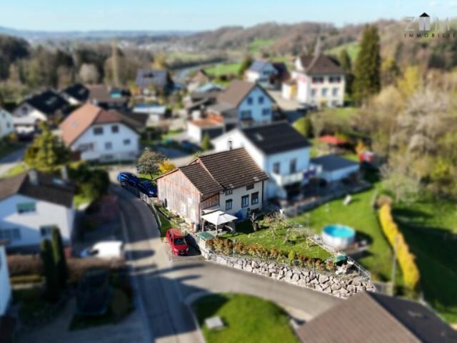 Haus mit Garten und Parkmöglichkeiten im schönen Halden