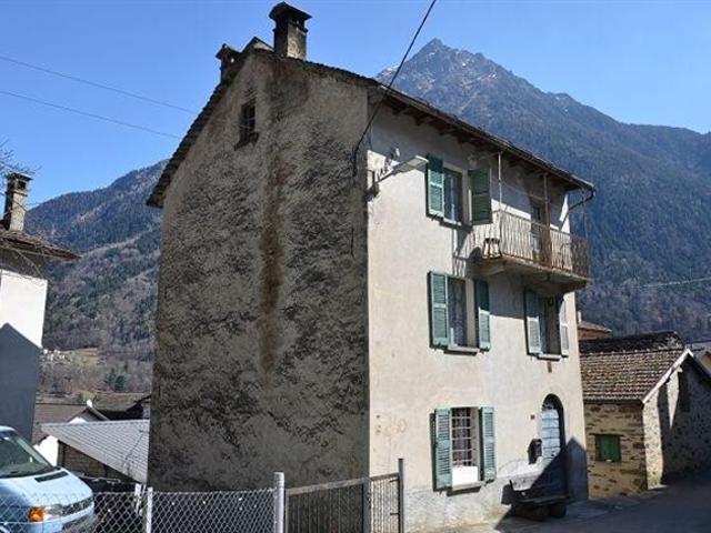 Haus mit Garten und rustikal sehr sonig, ruhig mit schöner Aussicht / Casa con giardino e rustico molto soleggiata, tranquilla con bella vista