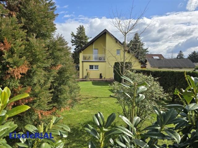 Haus mit großem Garten – für den Landeanflug Ihrer Lieben!