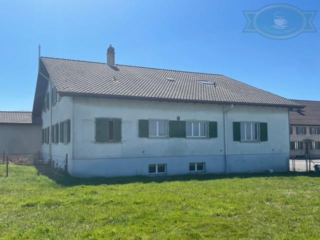 Haus mit großem Grundstück mitten in der Natur
