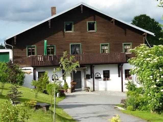 Haus mit riesigen Grundstück im Ski und Urlaubsparadies