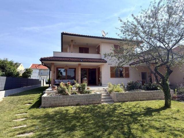 Haus Neusiedl Am See Neusiedl Am See 103597824
