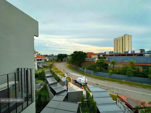 Haus On Handy D9, Condominium