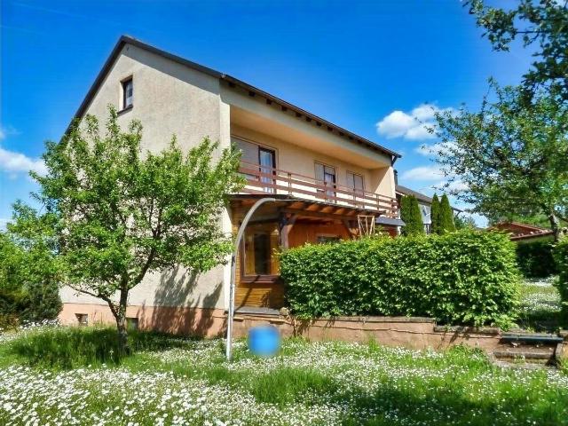 Haus auf großem Grund. ruhig und sehr sonnig gelegenes Einfam. Wohnhaus auf einem 1.144qm großen Grundstück in Bestlage!