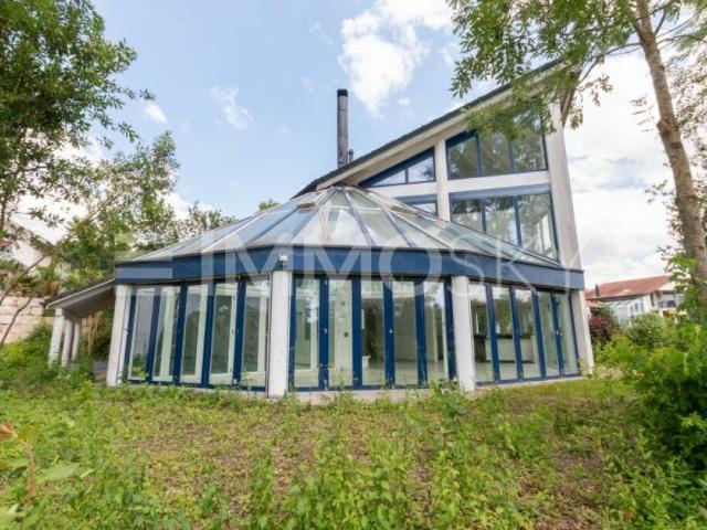 Haus am Wasser mit einzigartigem Entwicklungspotenzial