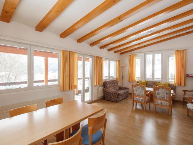 Haus CH 01, qualitätsvolle Appartementhaus im Zentrum mit 19 Wohnungen und super Ausblick