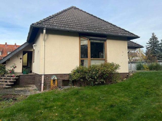 Haus + Grundstück in guter Lage Hanaus Anwesen mit 1200 qm und viel Potential