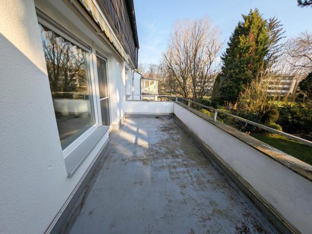 HAUS IM HAUS EIGENTUMSWOHNUNG AUF ZWEI EBENEN IN DÜSSELDORF VENNHAUSEN SOFORT FREI
