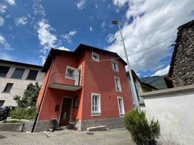 Haus in Gnosca Bellinzona