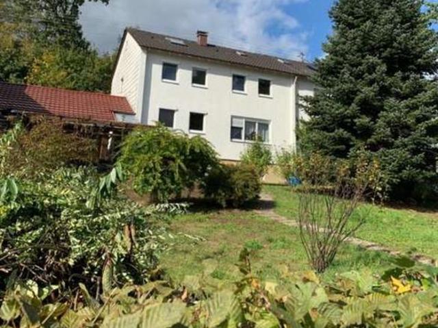 Haus in sehr guter Lage mit großen Garten in Backnang