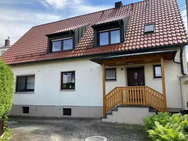 Haus kaufen Dasing Haus in zentraler ruhiger Lage in Dasing