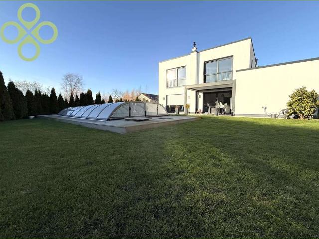 Haus zum Kaufen in Ahrensfelde 999.000,00 EUR 220 m²