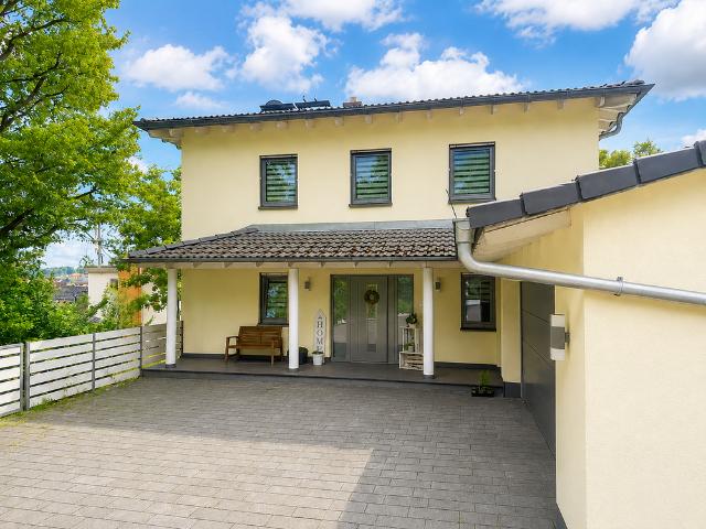 Haus zum Kaufen in Aschaffenburg 1.375.000,00 EUR 240 m²