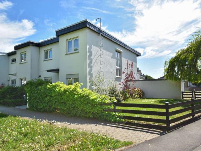 Haus zum Kaufen in Bad Homburg vor der Höhe 895.000,00 EUR 159 m²