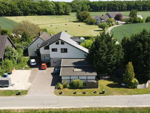 Haus zum Kaufen in Bad Salzuflen 449.000,00 EUR 200 m²