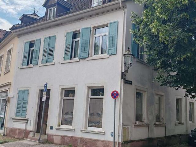 Haus zum Kaufen in Baden Baden 498.000,00 EUR 215 m²