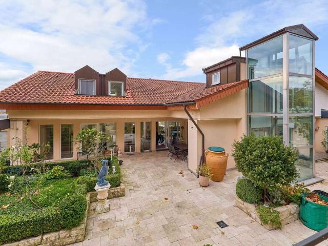 Haus zum Kaufen in Bensheim 1.390.000,00 EUR 548 m²