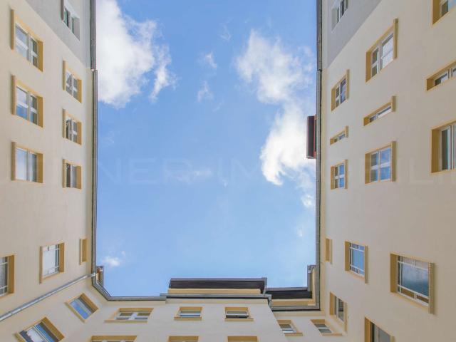 Haus zum Kaufen in Berlin Prenzlauer Berg 4.650.000,00 EUR 1490 m²