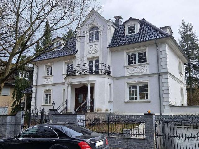 Haus zum Kaufen in Berlin Schmargendorf 5.999.000,00 EUR 600 m²