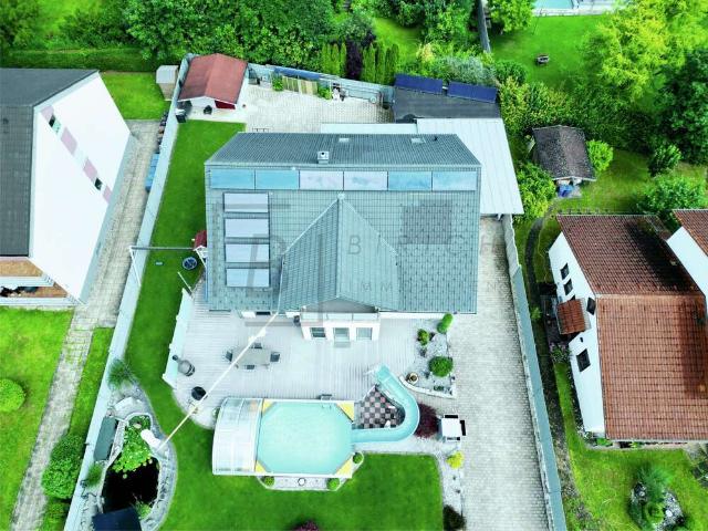 Haus zum Kaufen in Bernstadt 1.120.000,00 EUR 217.66 m²