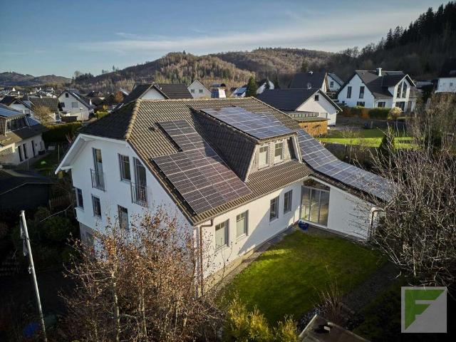 Haus zum Kaufen in Bestwig Ostwig 449.000,00 EUR 200 m²