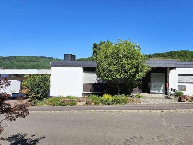Haus zum Kaufen in Bullay 398.000,00 EUR 200 m²