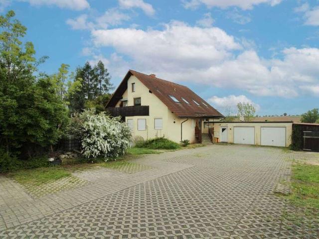 Haus zum Kaufen in Grimma 450.000,00 EUR 305.13 m²