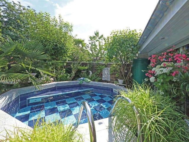 Haus zum Kaufen in Düsseldorf 450.000,00 EUR 114 m²