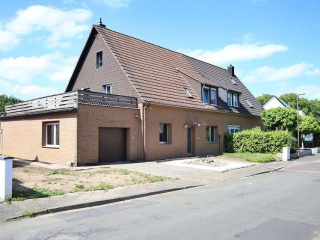 Haus zum Kaufen in Düsseldorf 790.000,00 EUR 201 m²