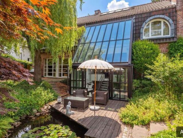 Haus zum Kaufen in Düsseldorf Kalkum 1.950.000,00 EUR 255 m²