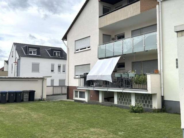 Haus zum Kaufen in Egelsbach 1.300.000,00 EUR 602.85 m²