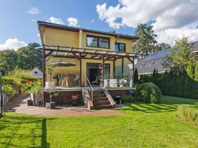 Haus zum Kaufen in Eichwalde 1.175.000,00 EUR 265 m²