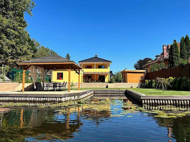 Haus zum Kaufen in Erkner 1.295.000,00 EUR 145 m²