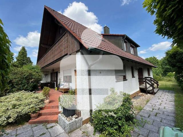 Haus zum Kaufen in Erlangen 950.000,00 EUR 277 m²