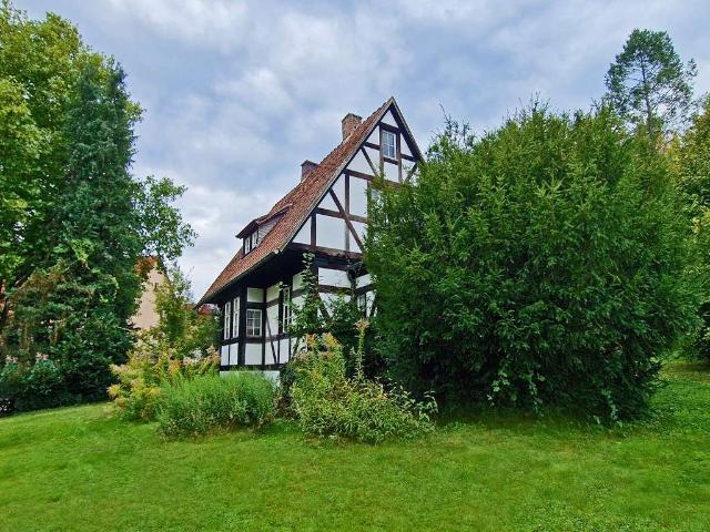 Haus zum Kaufen in Kassel 320.000,00 EUR 180 m²