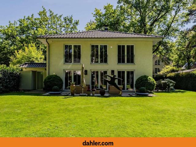 Haus zum Kaufen in Kleinmachnow 2.140.000,00 EUR 227.2 m²
