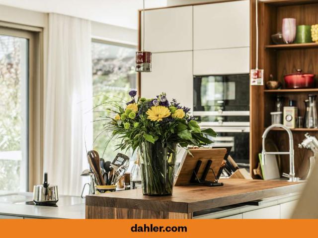 Haus zum Kaufen in Kleinmachnow 2.290.000,00 EUR 325 m²
