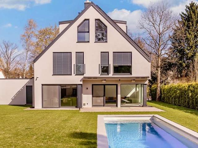 Haus zum Kaufen in KLeinmachnow 3.150.000,00 EUR 284 m²