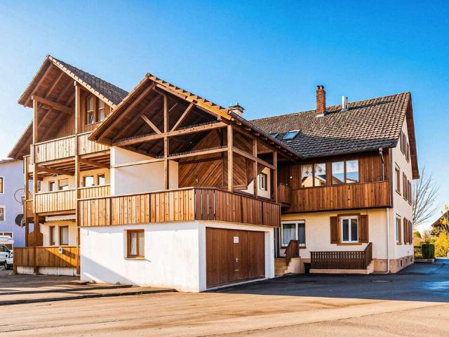 Haus zum Kaufen in Klettgau 375.000,00 EUR 245 m²