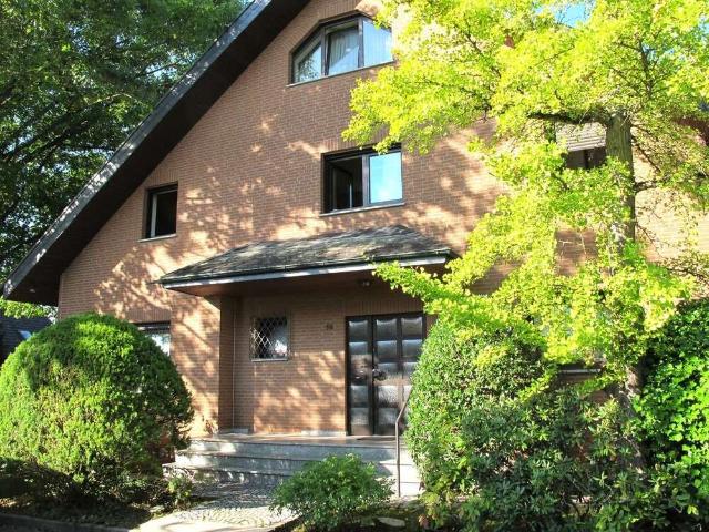 Haus zum Kaufen in Kriftel 890.000,00 EUR 251 m²