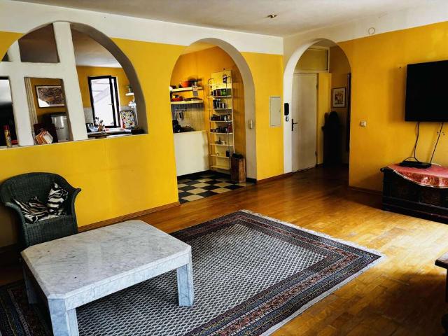 Haus zum Kaufen in Hofheim 275.000,00 EUR 160 m²