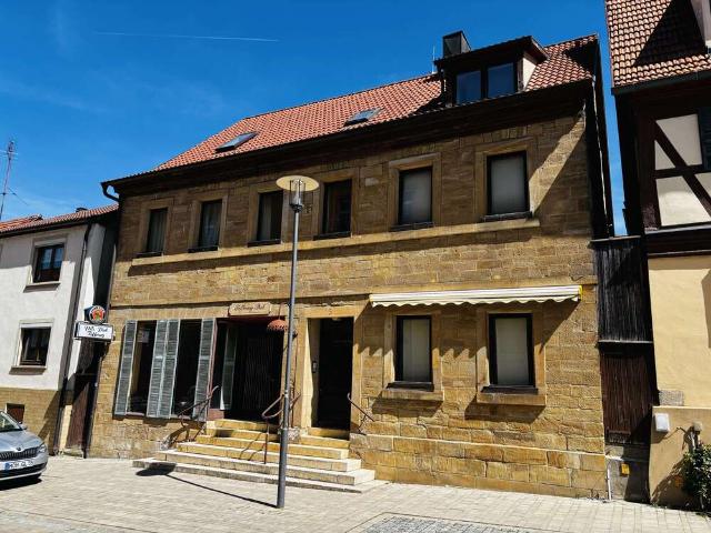 Haus zum Kaufen in Hofheim 275.000,00 EUR 175 m²