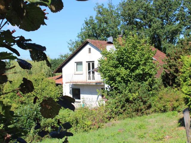 Haus zum Kaufen in Homburg 260.000,00 EUR 190 m²