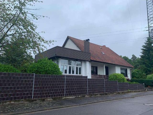 Haus zum Kaufen in Homburg 399.000,00 EUR 200 m²