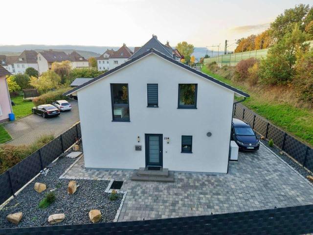 Haus zum Kaufen in Hessen Bebra 335.000,00 EUR 142.5 m²