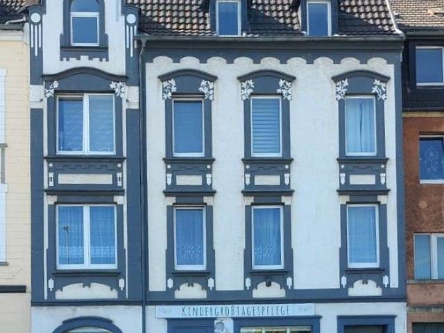 Haus zum Kaufen in Oberhausen 440.000,00 EUR 340 m²