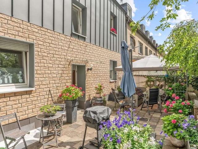 Haus zum Kaufen in Oberhausen 450.000,00 EUR 196 m²
